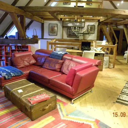 Nyaraló Historisches Kuesterhaus Reetdachtraeume