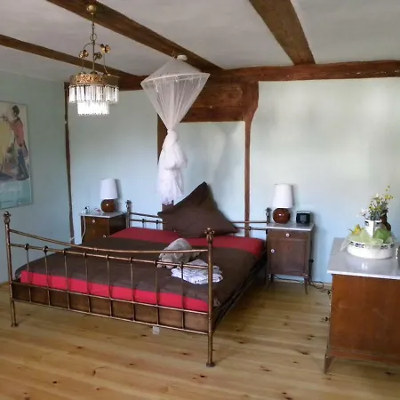 Historisches Kuesterhaus Reetdachtraeume Dom wakacyjny